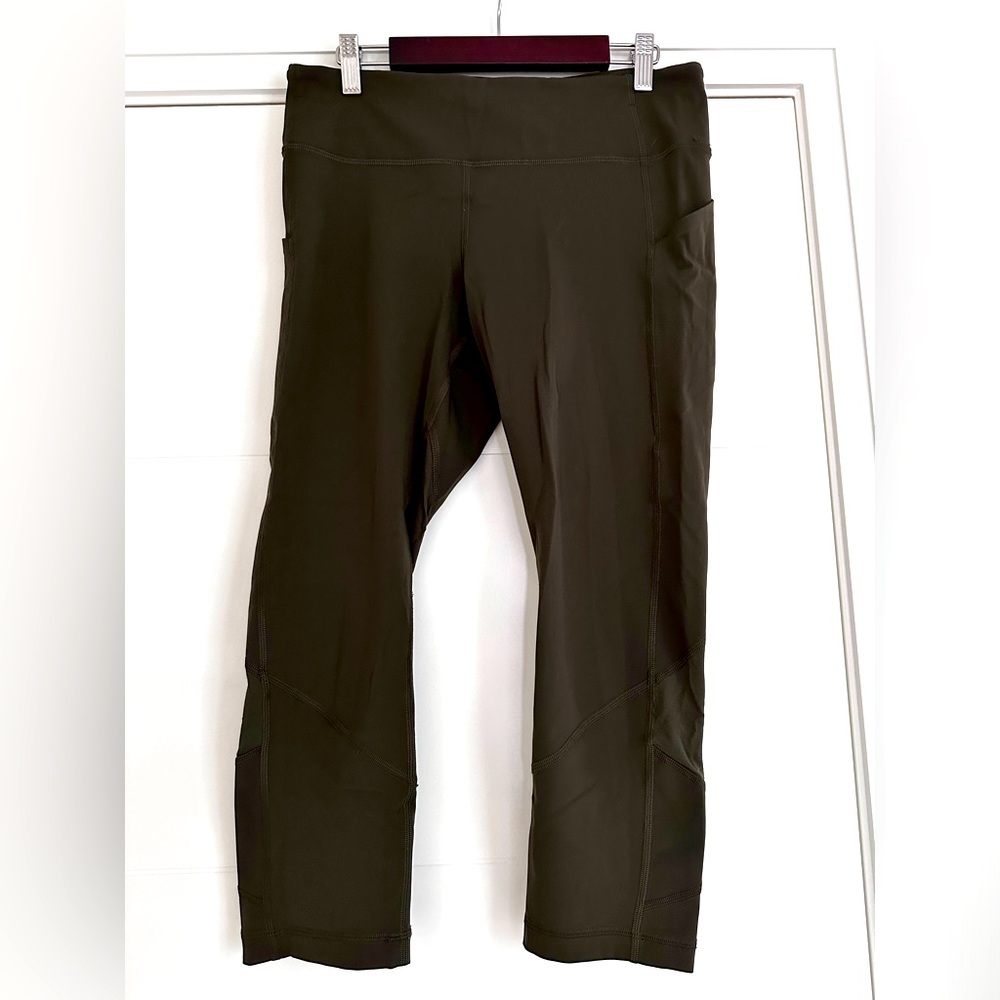 Lululemon size 8 crops
